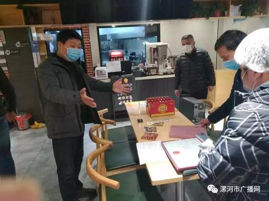 疫情防控不松懈，漯河嚴查餐飲服務單位，三家違規經營被依法查處